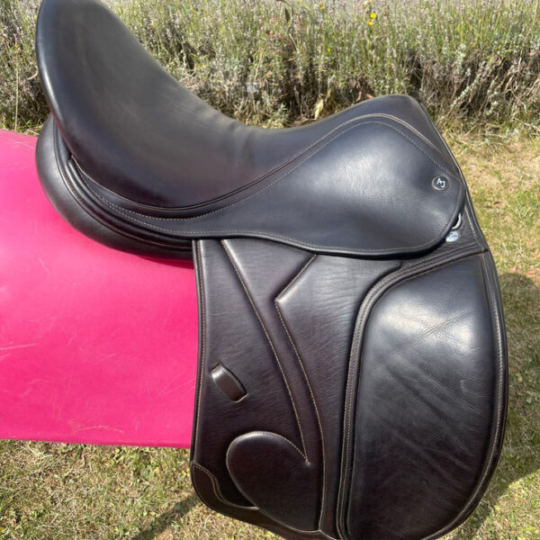 Anke Just by Harry Dabbs 17,5" braun Dressursattel