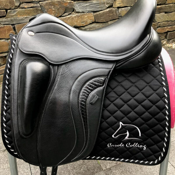 Fairfax Elias Monoflap 18" Schwarz Dressursattel