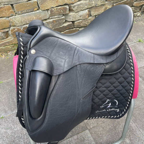 Sommer Novalis Galaxy 999 schwarz 18 Dressursattel [NEU]